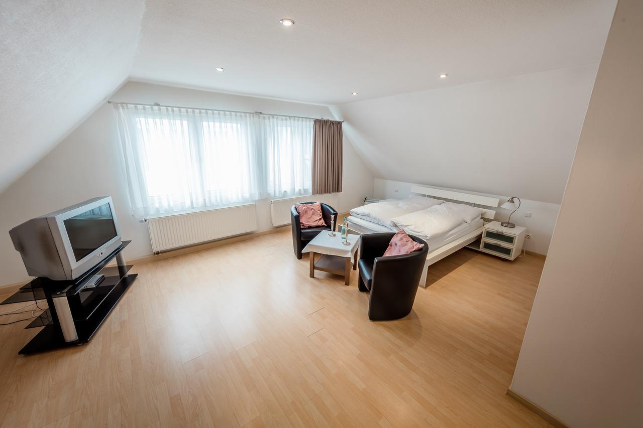 Hotel Meyer Bergheim  Buitenkant foto