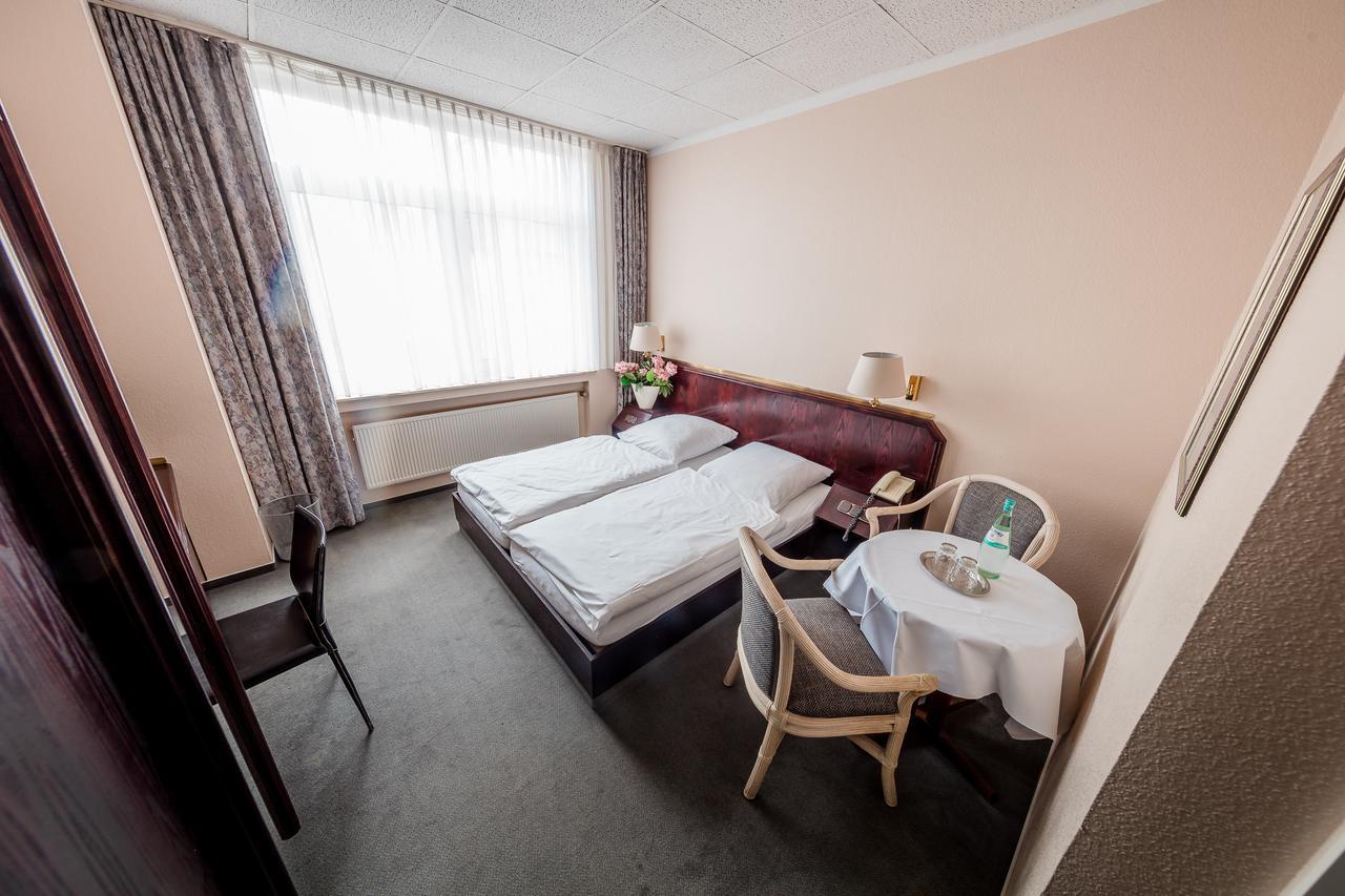 Hotel Meyer Bergheim  Buitenkant foto